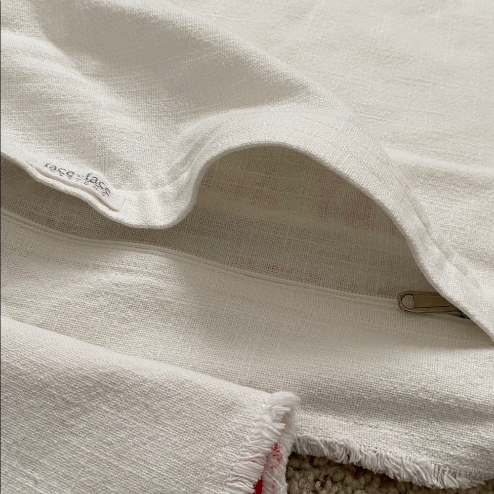 2 Now Dasher Now Dancer Lumbar Pillow Cases. NWT. - Picture 6 of 6